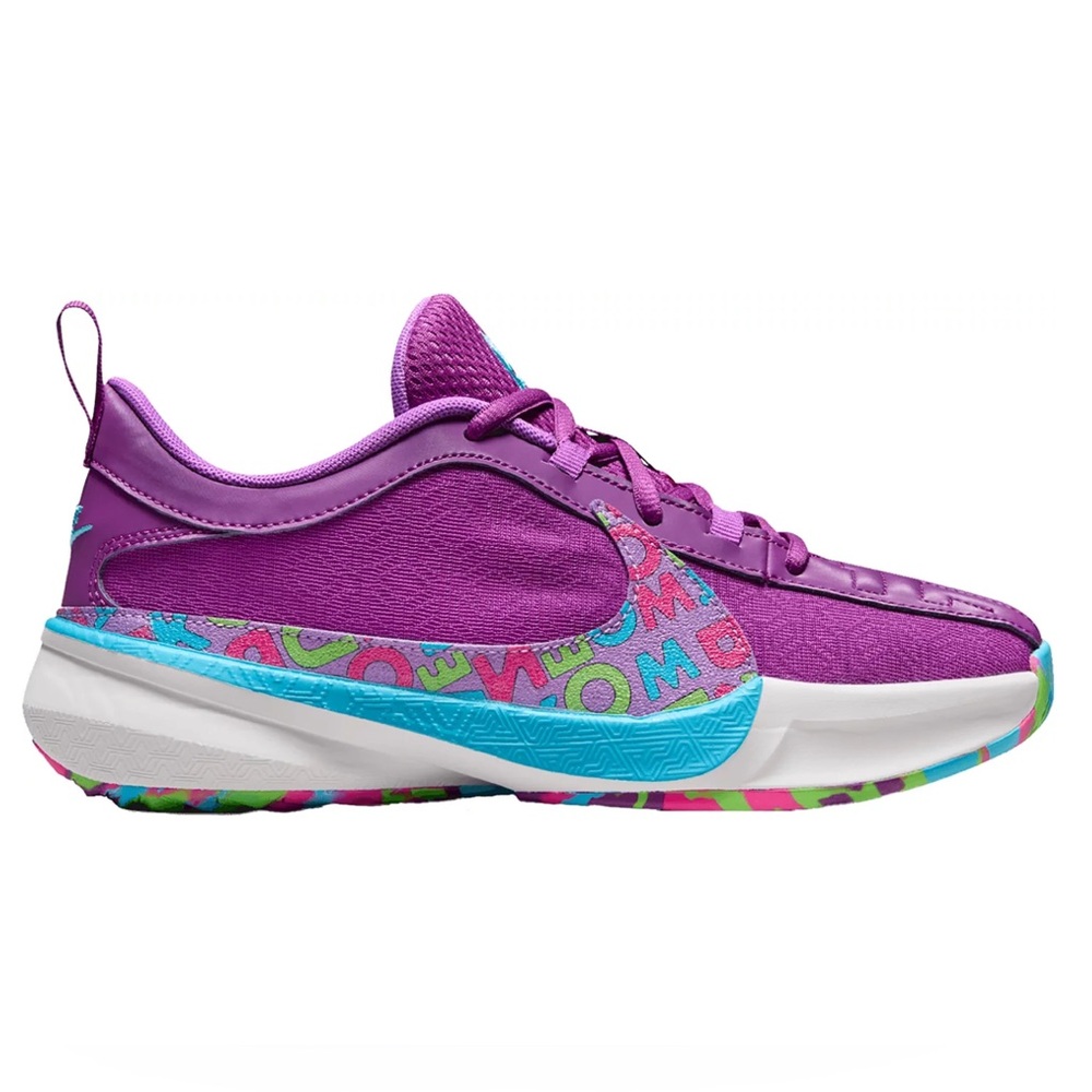 Nike Basketball Shoes Size 4Y. GUC! 💜